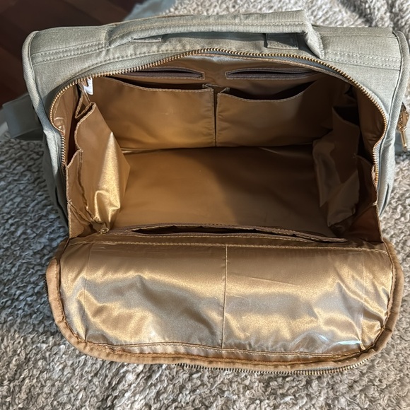 JuJuBe BFF Diaper Bag/Backpack/Messenger Bag - Picture 3 of 5